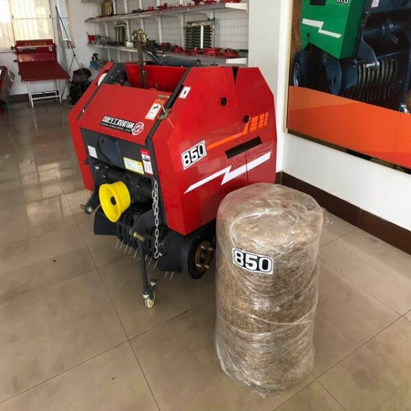 Round Straw Hay baler