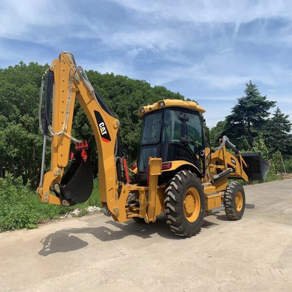 Cat backhoe loader - Image 2
