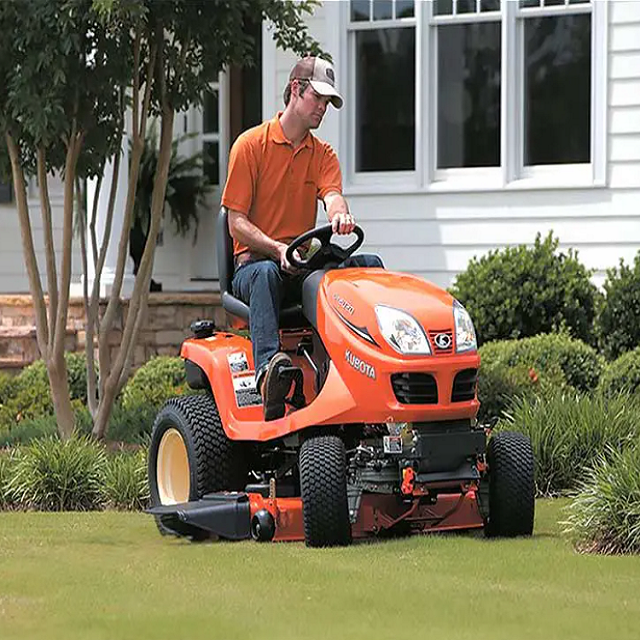 Kubota lawn mower - Image 3